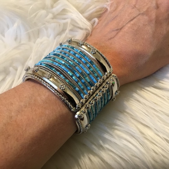 Hinged Silver & Bead Hinged Bangle Bracelet- Size Medium - Picture 12 of 12